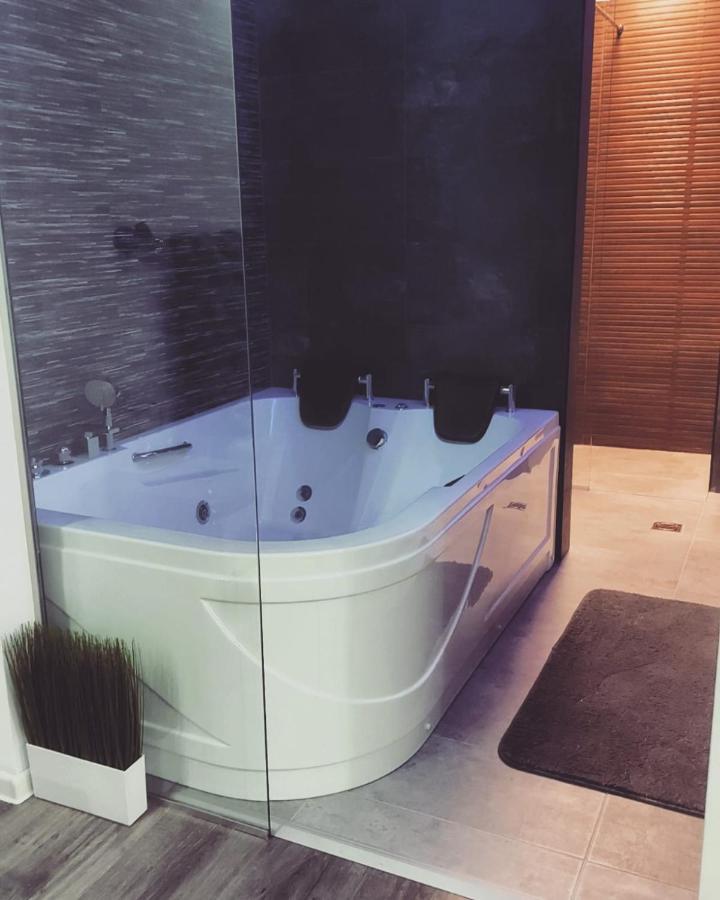 Stars Lux Room เบลเกรด ภายนอก รูปภาพ